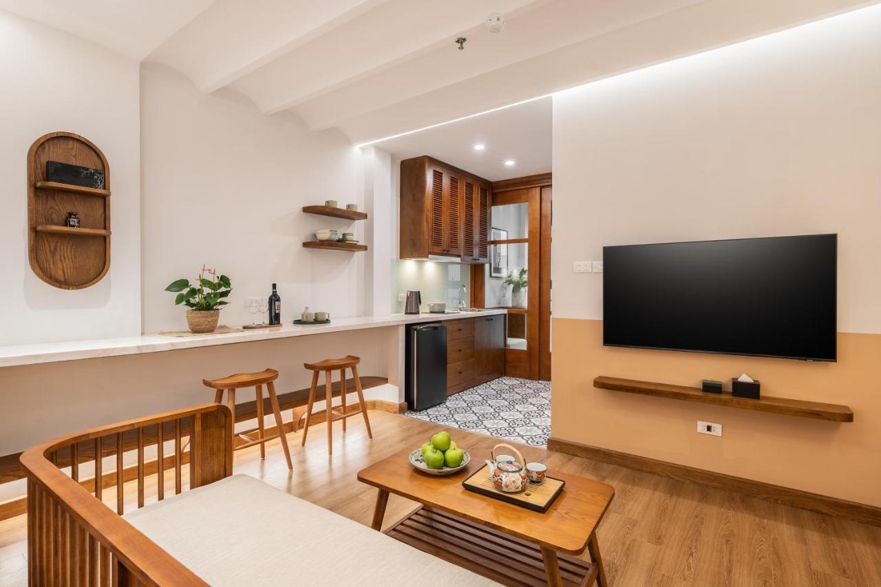 Le Parfum Apartment And Hotel Hanoi Buitenkant foto