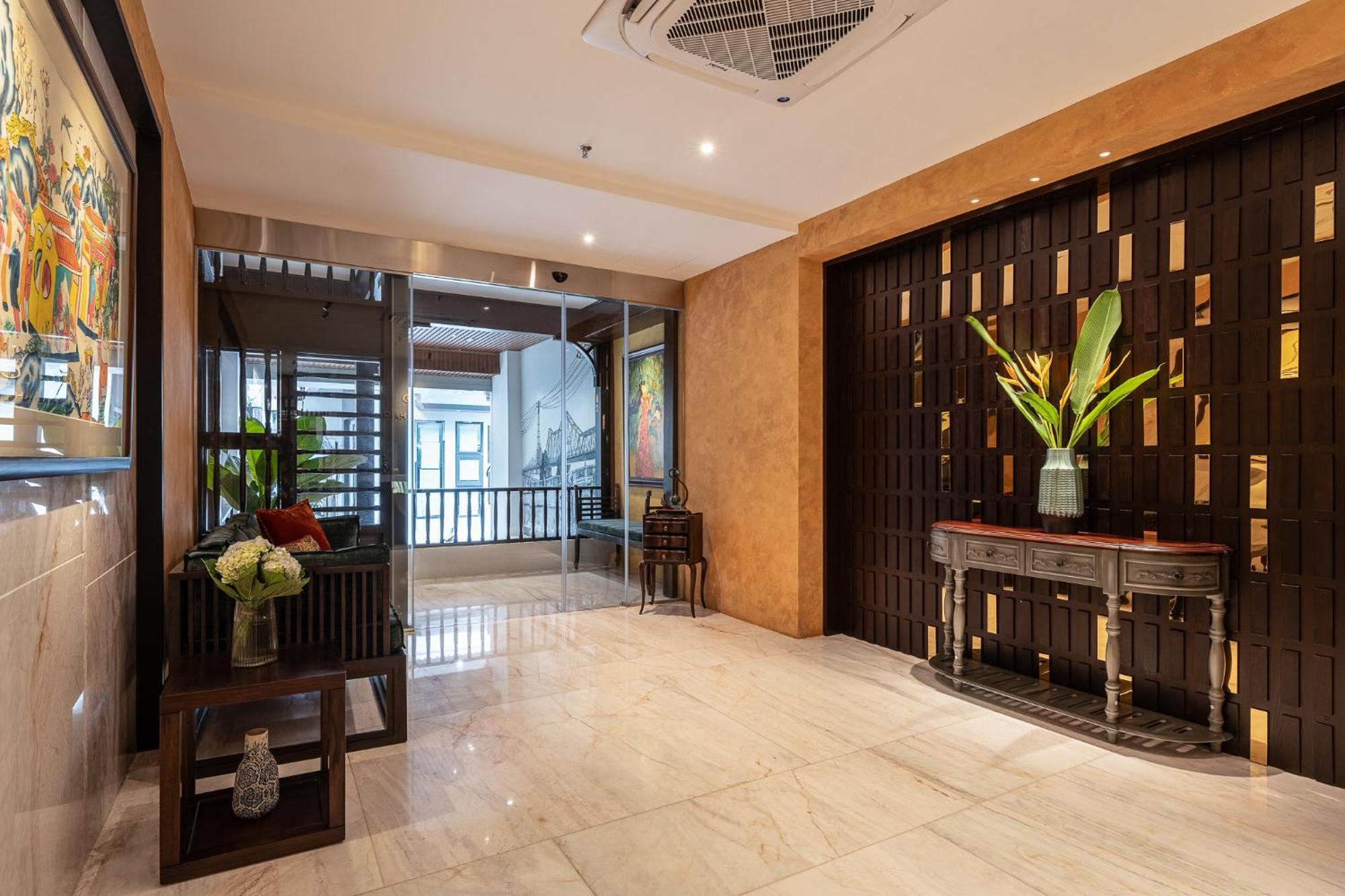 Le Parfum Apartment And Hotel Hanoi Buitenkant foto