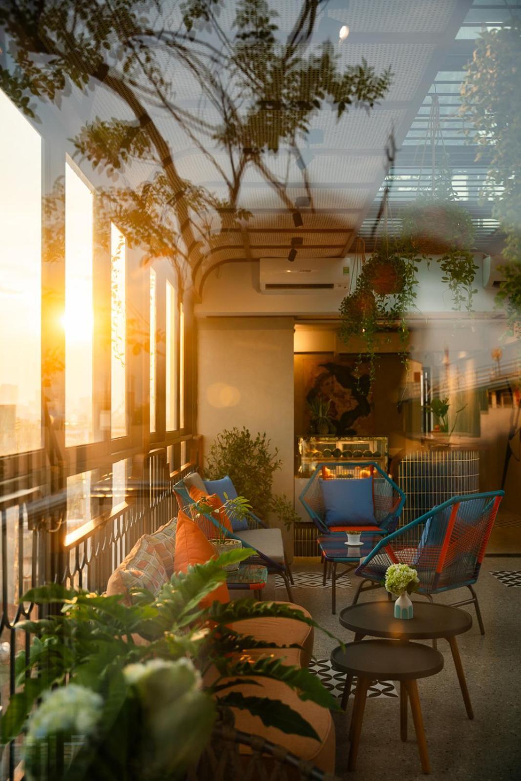 Le Parfum Apartment And Hotel Hanoi Buitenkant foto
